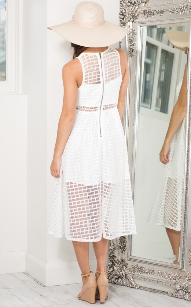 country club cocktail attire