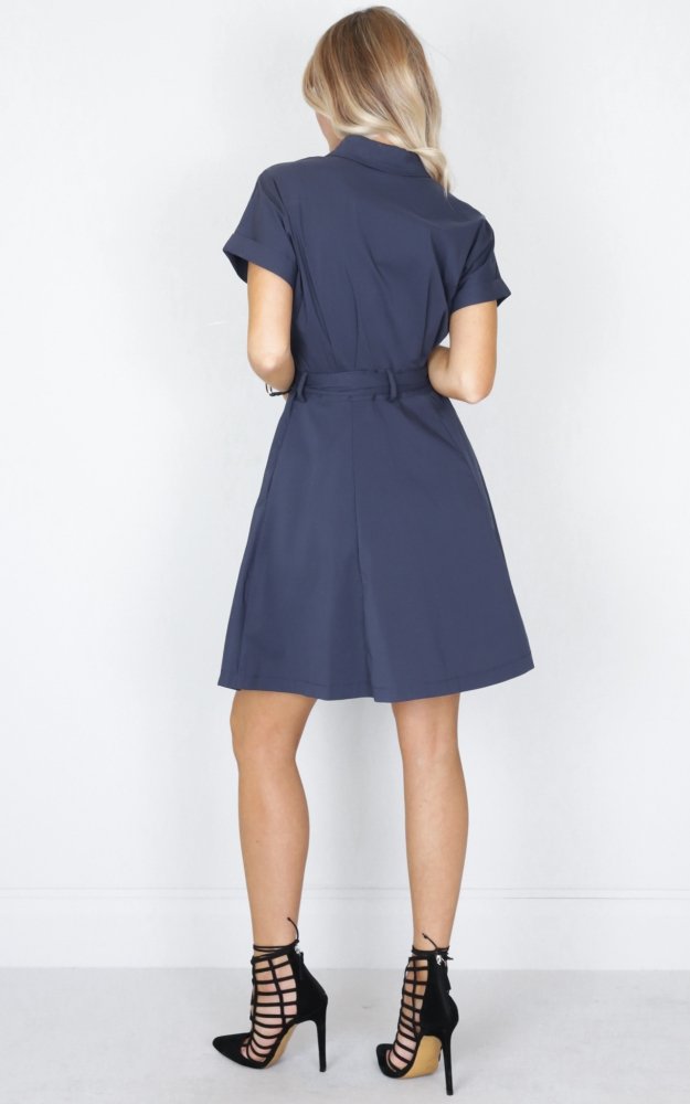 Get it online clothing Selling clothing online can be simple. We've tested online store builders and created an easy to follow guide so you can get up and running and start selling.
