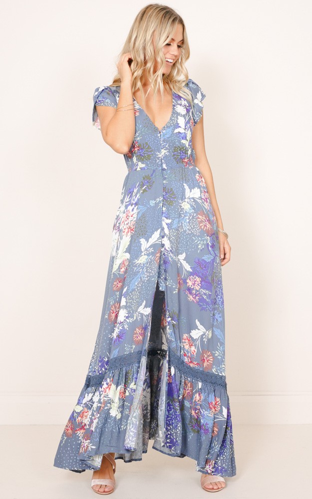 Baylee Bali dress in Navy floral Showpo