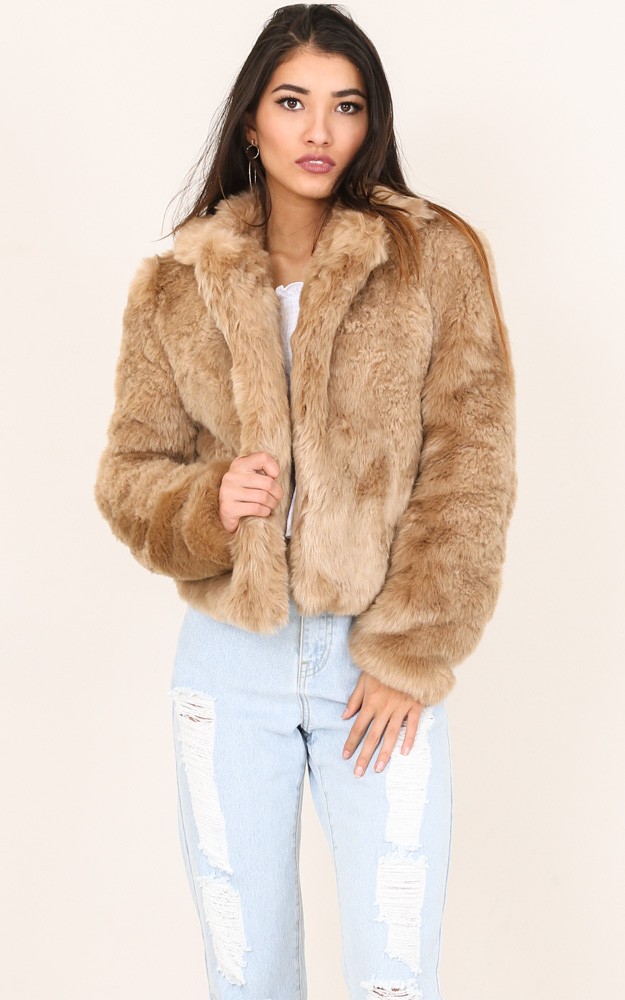 About our Fur Coats Search River Island. keep it classic with a belted trench coat or channel Cool Britannia in a fur-trimmed parka. Whichever style you choose from our new season collection of women’s coats and jackets, cosy chic vibes are guaranteed. Beige faux fur trim double breasted jacket. Quick view. Add to .